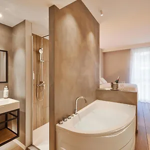 Century 3*, Barcelona Spain